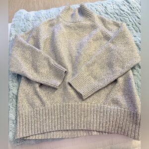 Woolen Bloom Gray Women's Mockneck Sweater Size Medium